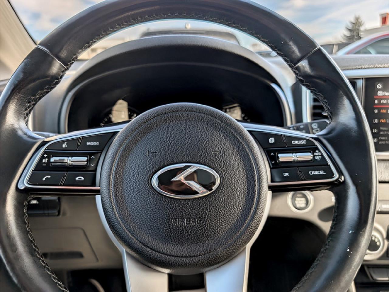 2022 Kia Sportage EX  **PANO ROOF - HTD SW** Photo