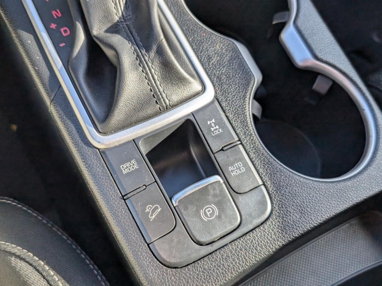 2022 Kia Sportage EX  **PANO ROOF - HTD SW** Photo