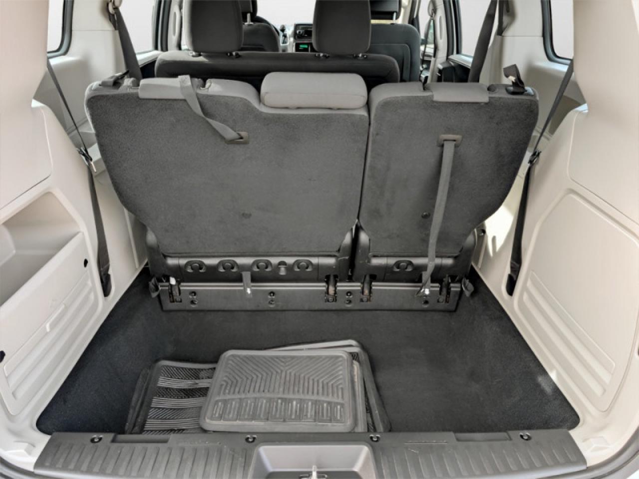 2019 Dodge Grand Caravan SE  **18 SERVICE RECS. - UCONNECT** Photo