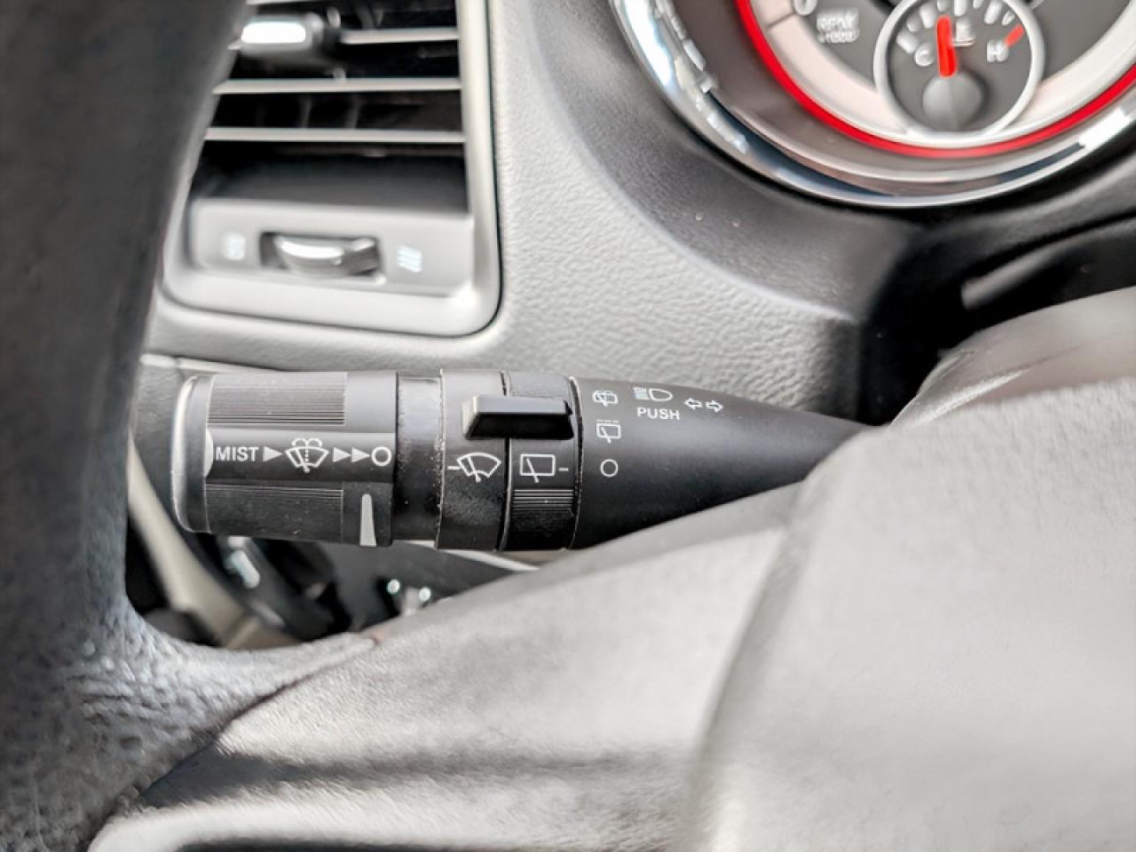 2019 Dodge Grand Caravan SE  **18 SERVICE RECS. - UCONNECT** Photo