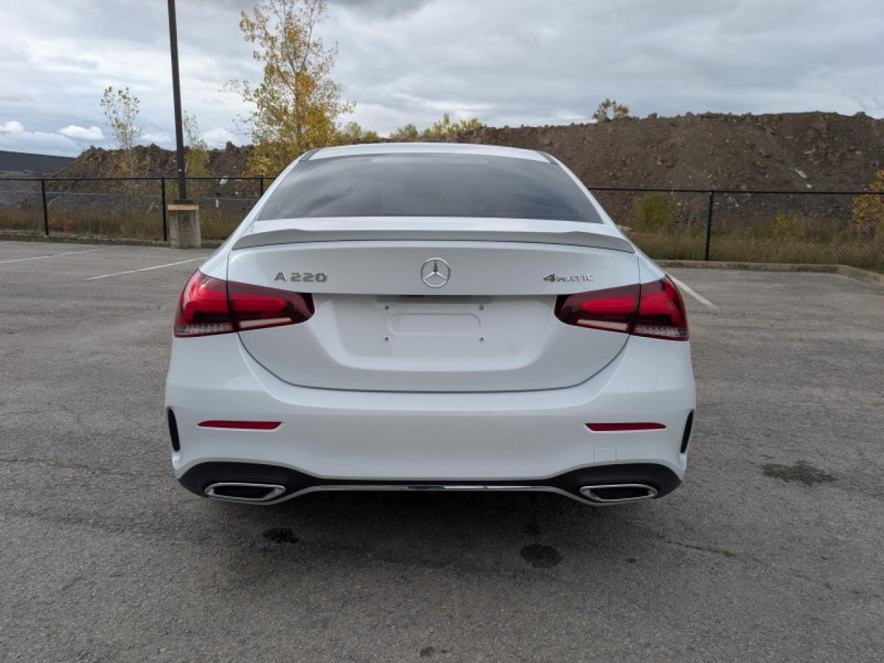 2020 Mercedes-Benz A A 220 4MATIC®  **AMG WHEELS - LOW KMS* Photo3