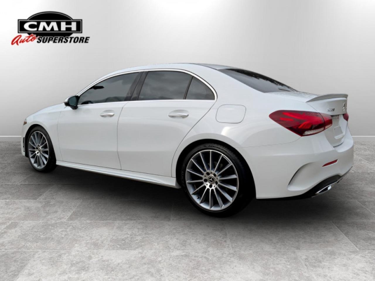 2020 Mercedes-Benz A A 220 4MATIC®  **AMG WHEELS - LOW KMS* Photo2