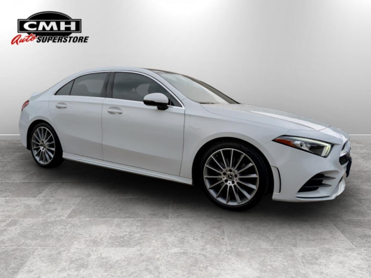 2020 Mercedes-Benz A A 220 4MATIC®  **AMG WHEELS - LOW KMS* Photo