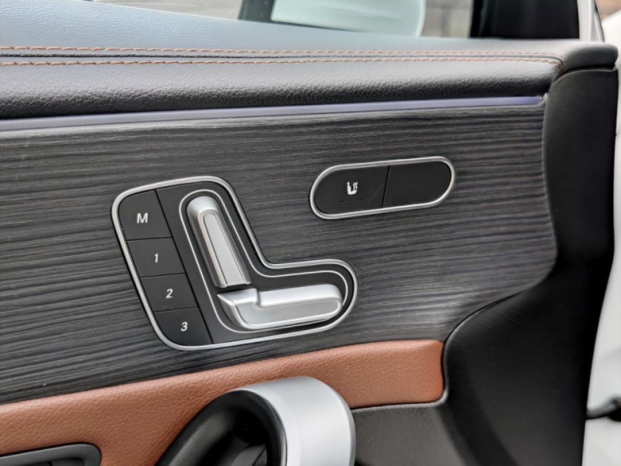 2020 Mercedes-Benz A A 220 4MATIC®  **AMG WHEELS - LOW KMS* Photo