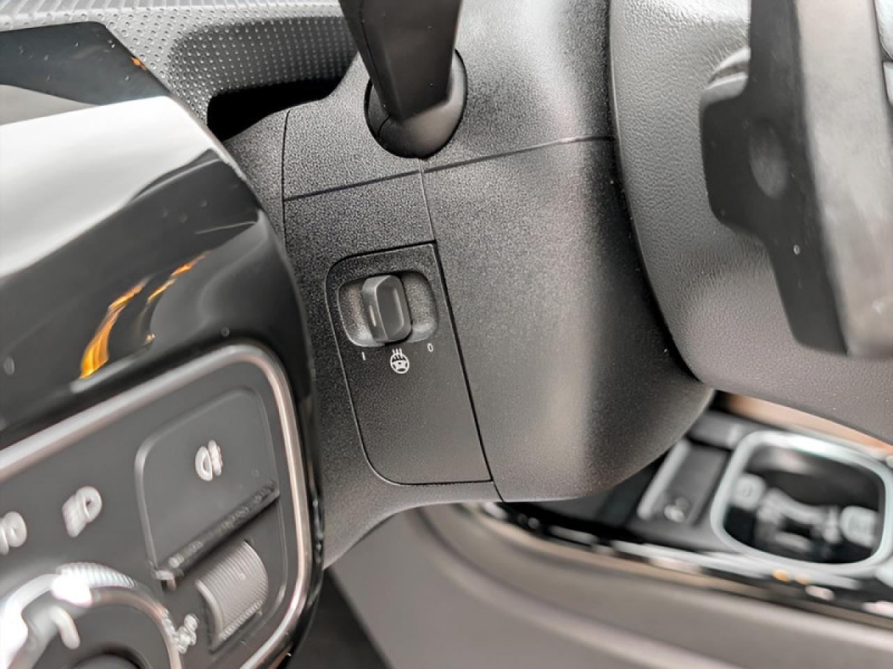 2020 Mercedes-Benz A A 220 4MATIC®  **AMG WHEELS - LOW KMS* Photo