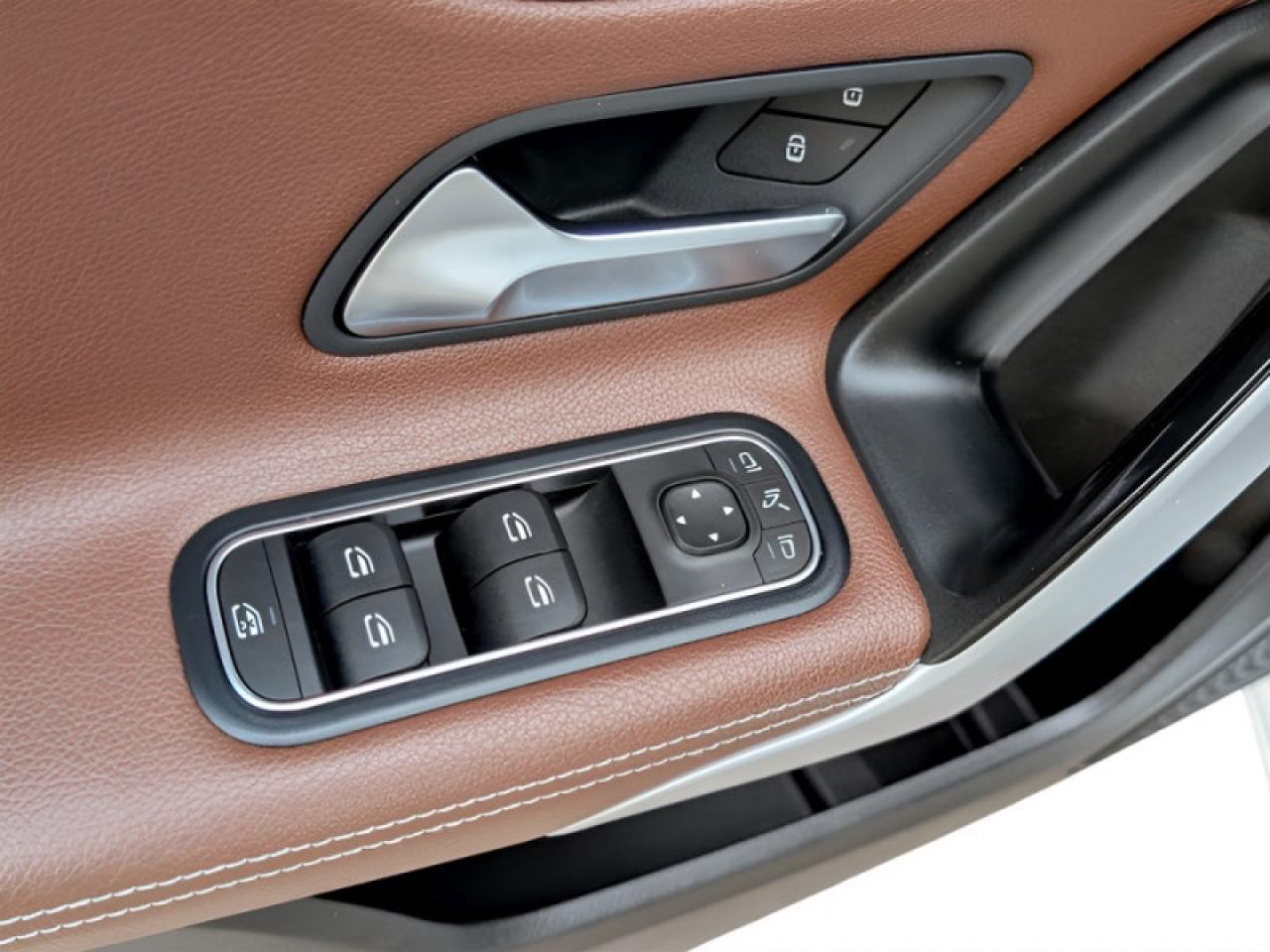 2020 Mercedes-Benz A A 220 4MATIC®  **AMG WHEELS - LOW KMS* Photo