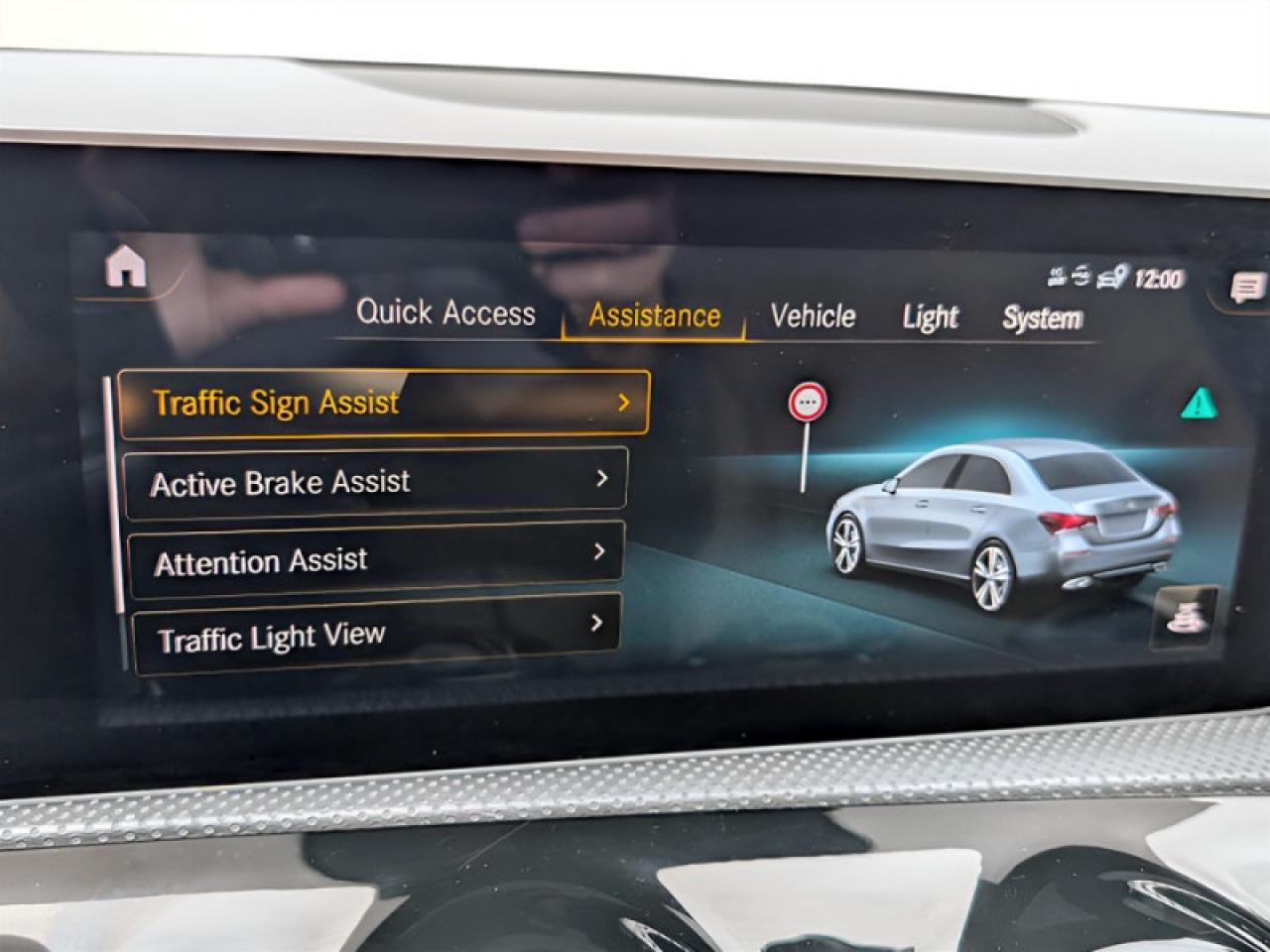 2020 Mercedes-Benz A A 220 4MATIC®  **AMG WHEELS - LOW KMS* Photo