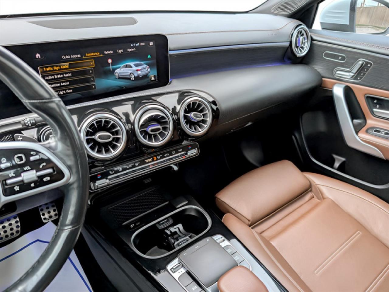 2020 Mercedes-Benz A A 220 4MATIC®  **AMG WHEELS - LOW KMS* Photo