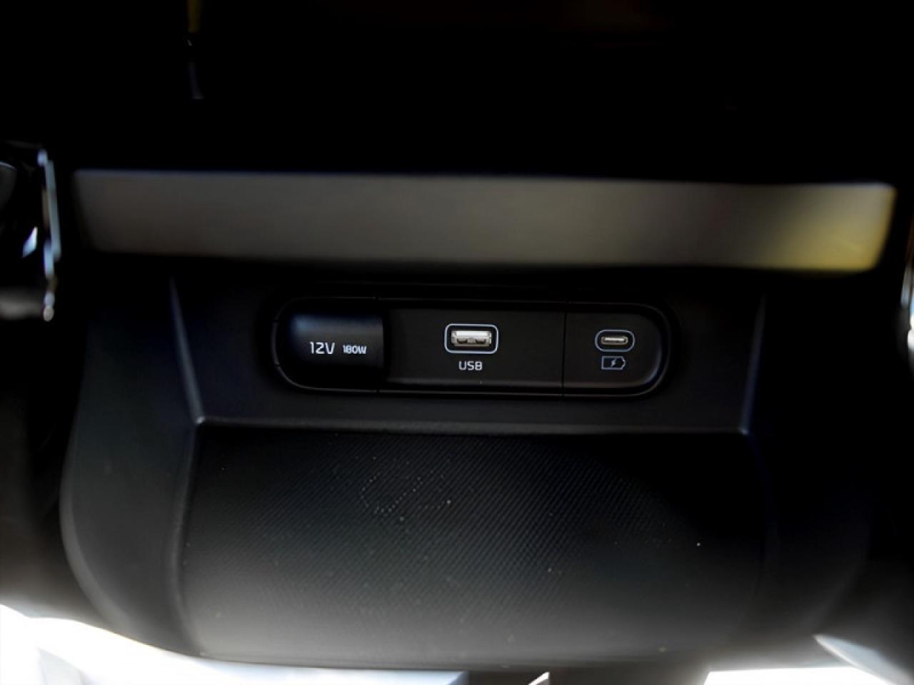 2025 Kia Seltos EX  **ULTRA LOW KMS - ONE OWNER** Photo