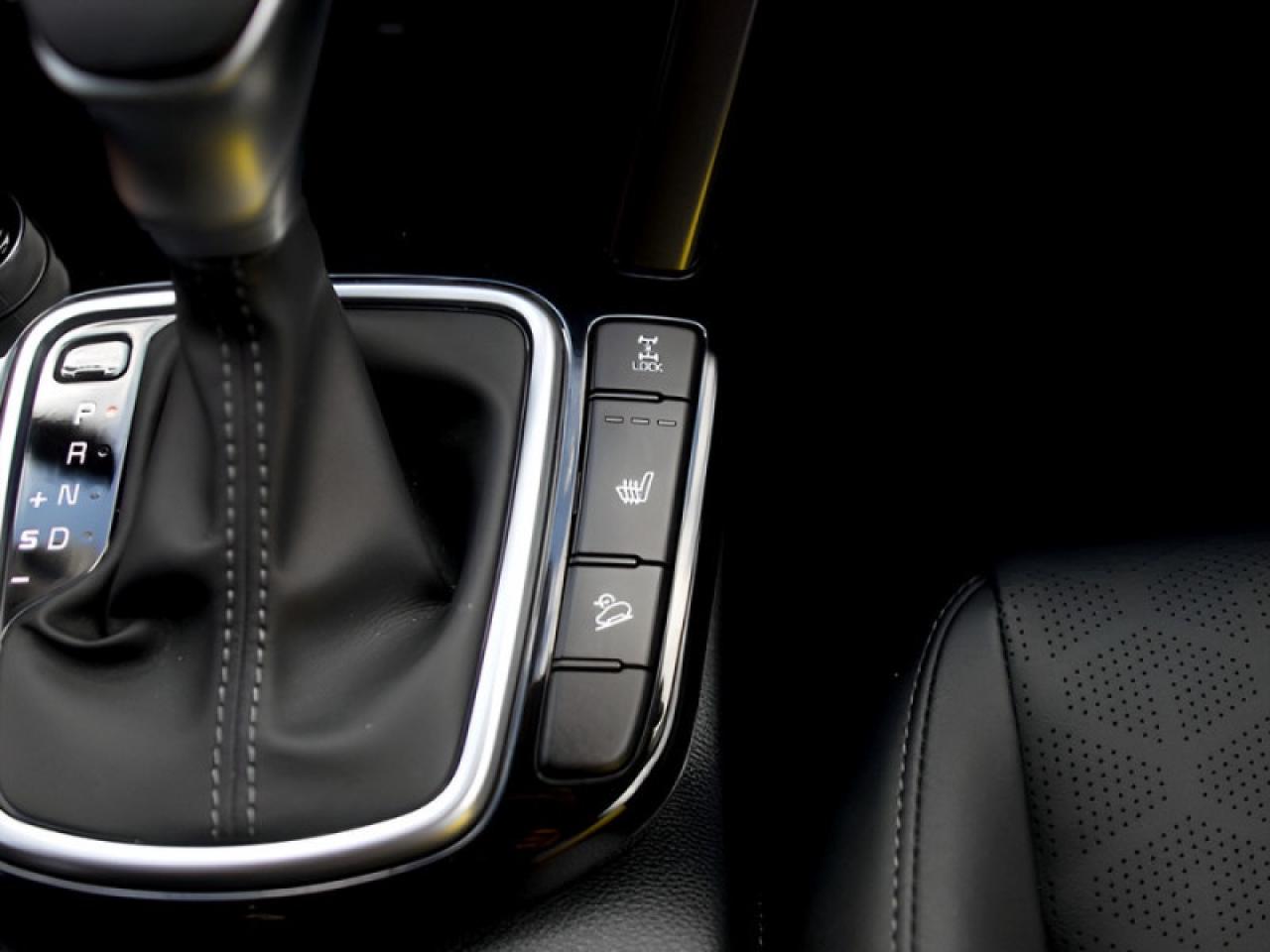 2025 Kia Seltos EX  **ULTRA LOW KMS - ONE OWNER** Photo