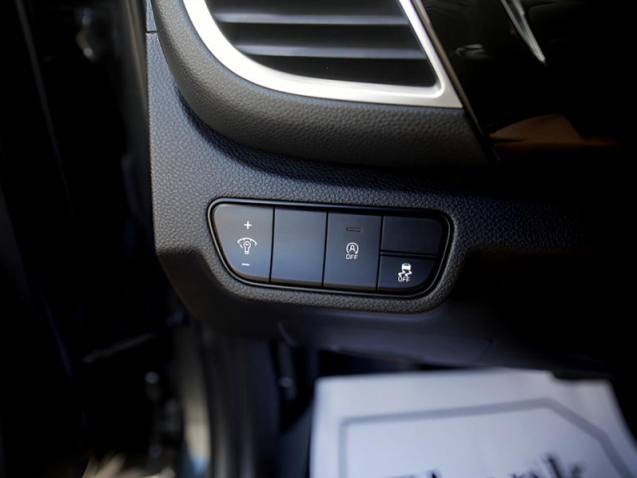 2025 Kia Seltos EX  **ULTRA LOW KMS - ONE OWNER** Photo