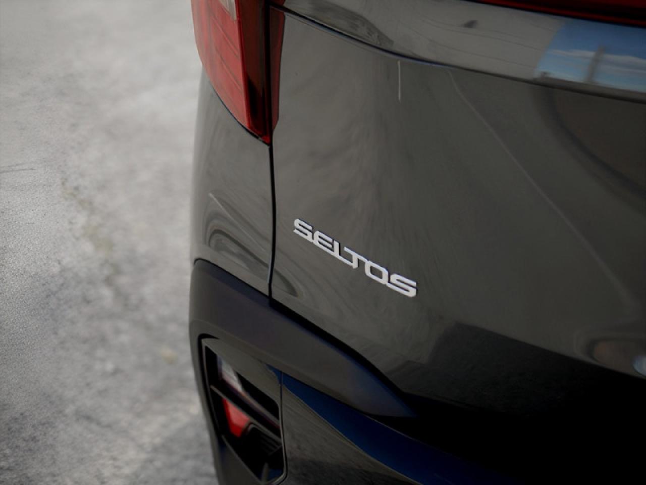 2025 Kia Seltos EX  **ULTRA LOW KMS - ONE OWNER** Photo