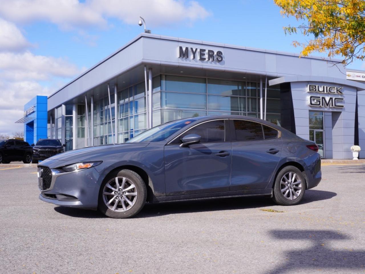 2022 Mazda MAZDA3 GS Photo