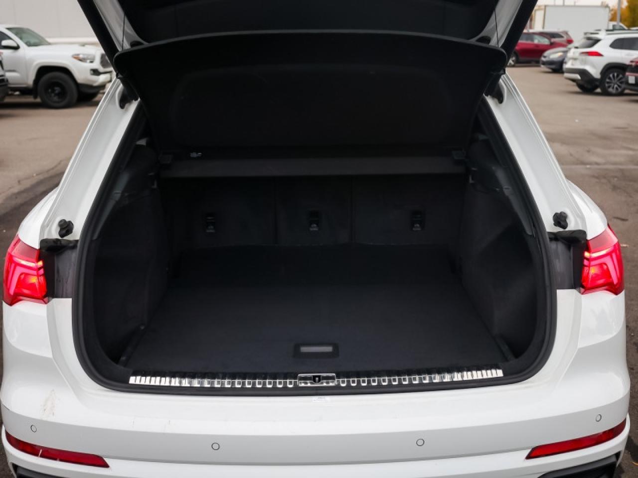 2024 Audi Q3 Progressiv 45 TFSI quattro  - $264 B/W Photo