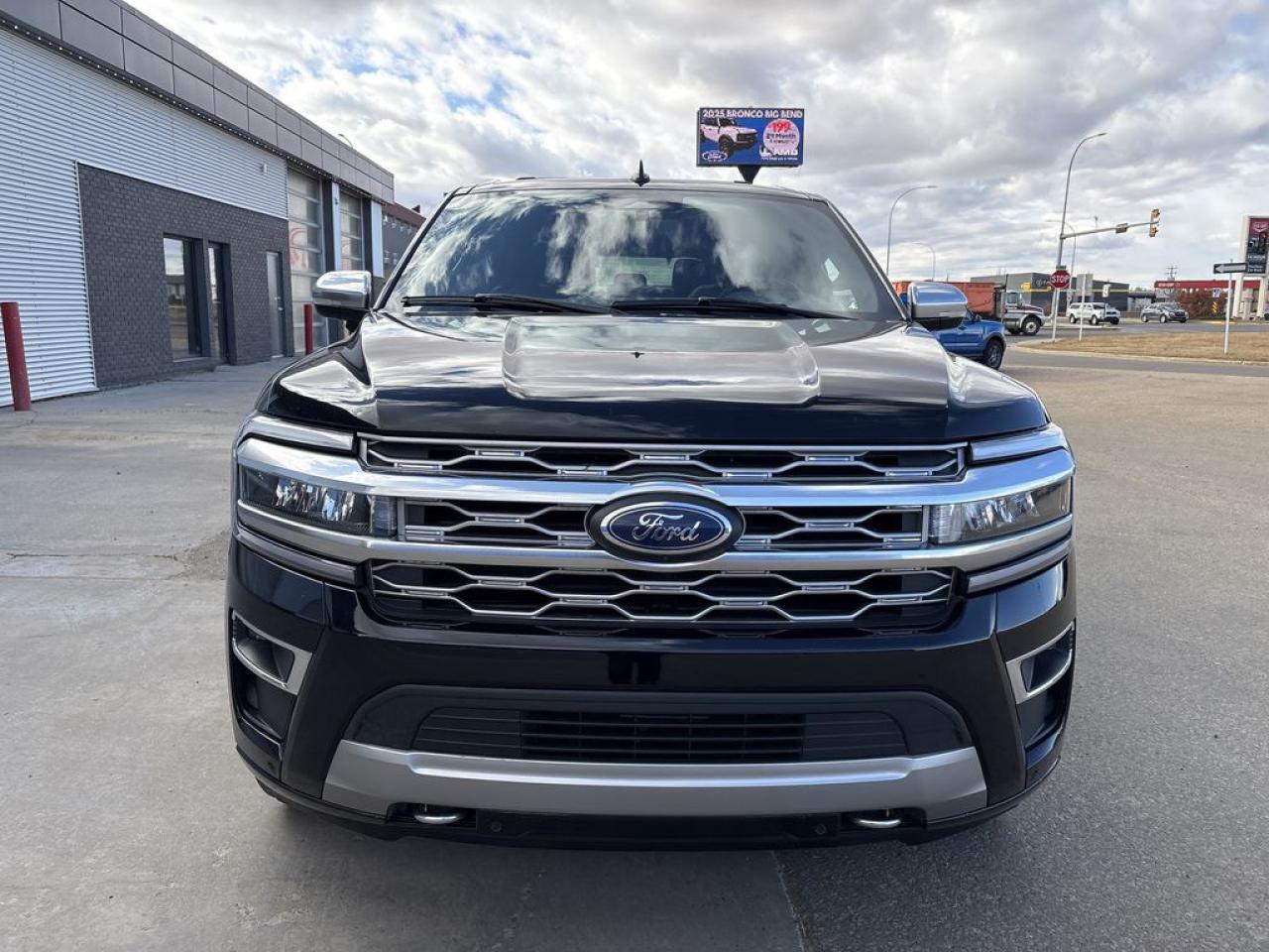 2022 Ford Expedition Platinum Photo5