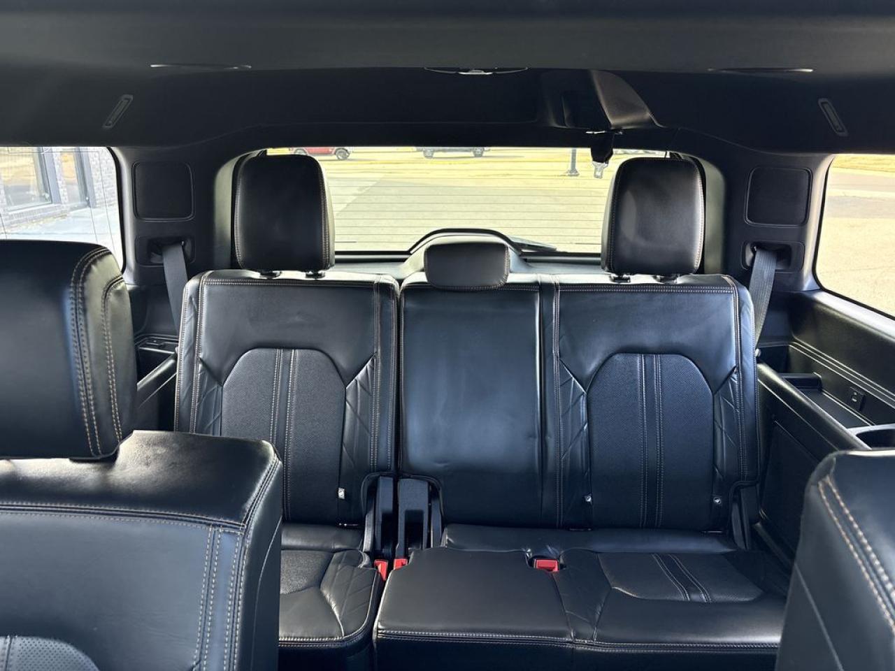 2022 Ford Expedition Platinum Photo5