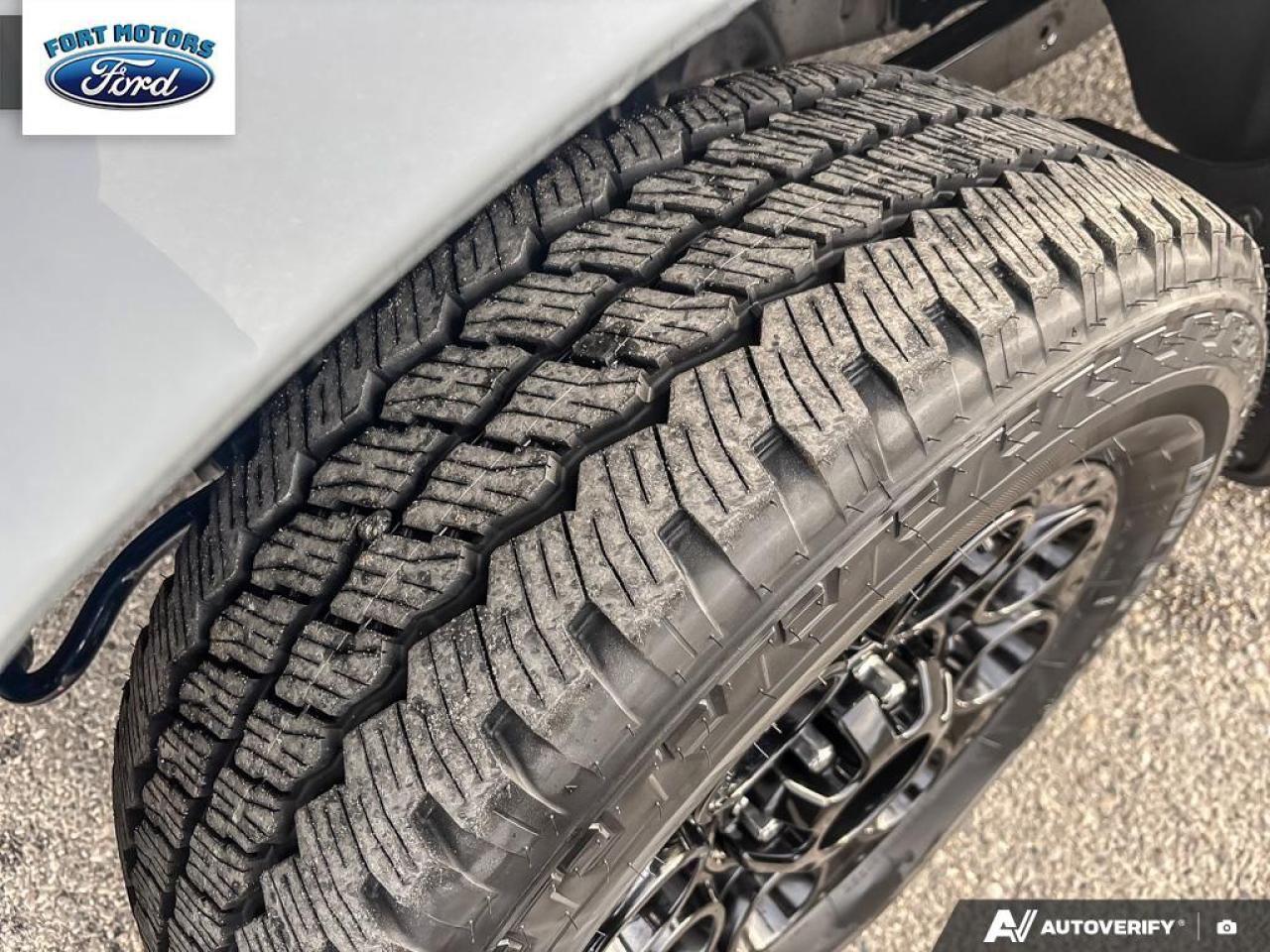 2026 Ford SUPERDUTY F-350® Lariat® Photo5