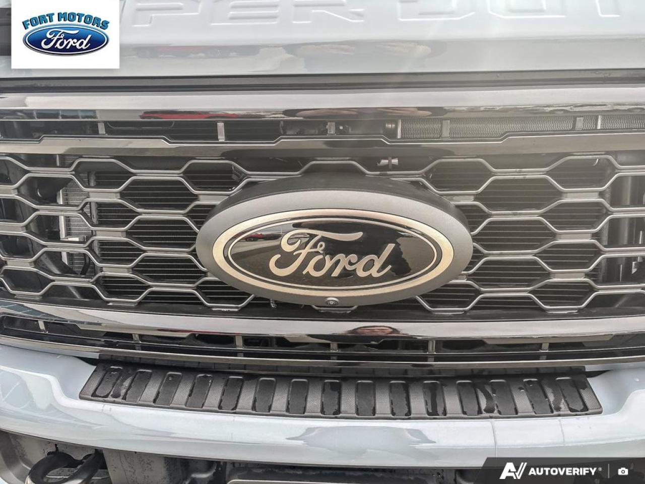 2026 Ford SUPERDUTY F-350® Lariat® Photo5
