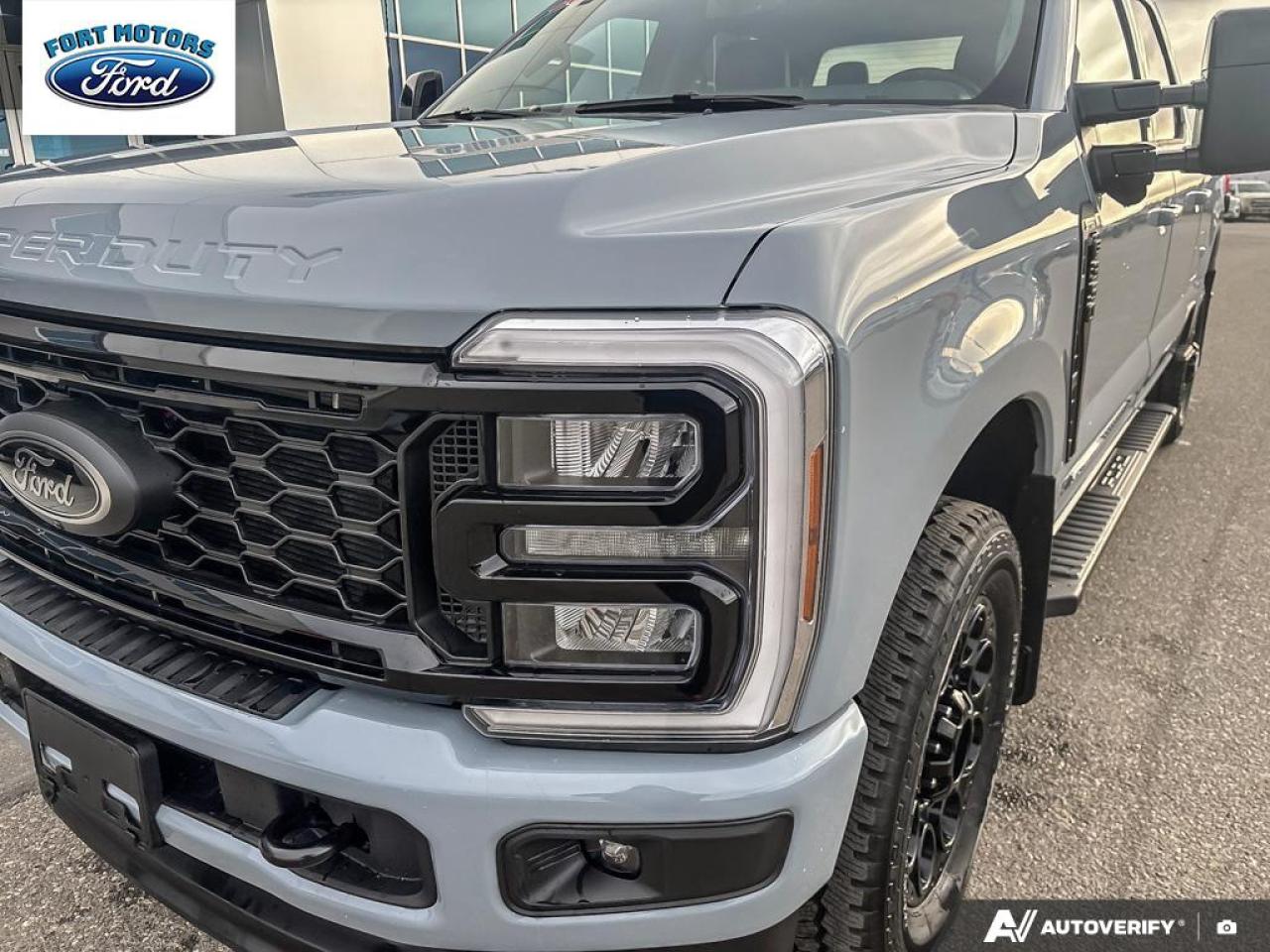 2026 Ford SUPERDUTY F-350® Lariat® Photo5