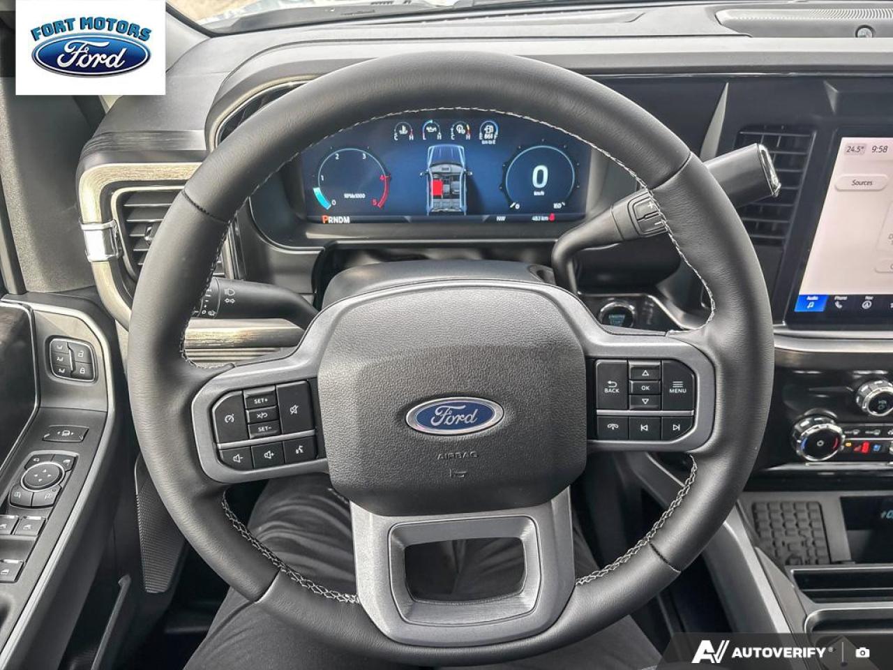 2026 Ford SUPERDUTY F-350® Lariat® Photo5