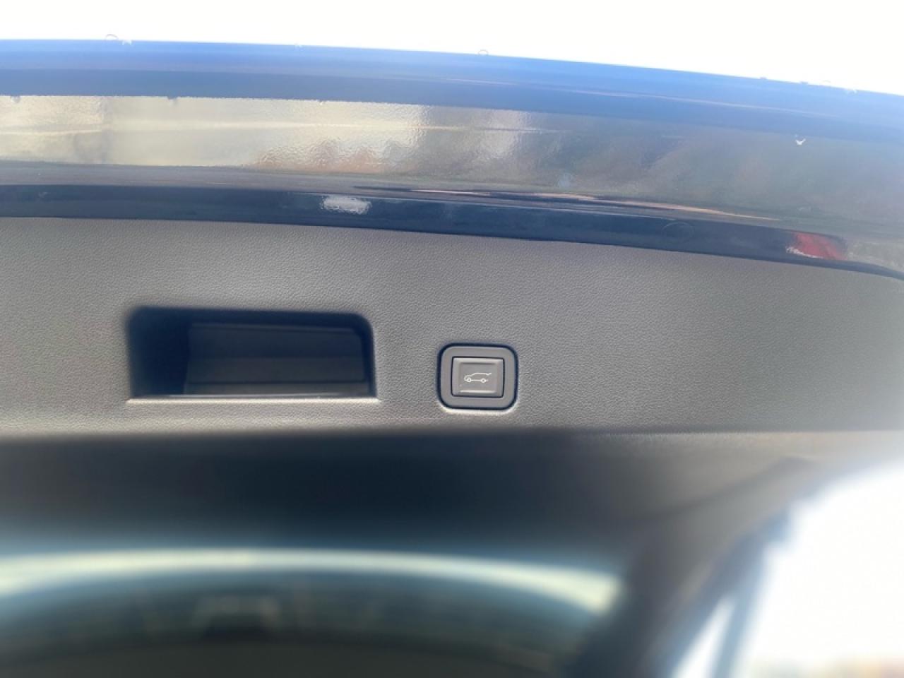 2026 GMC Acadia Elevation  - Premium Package Photo