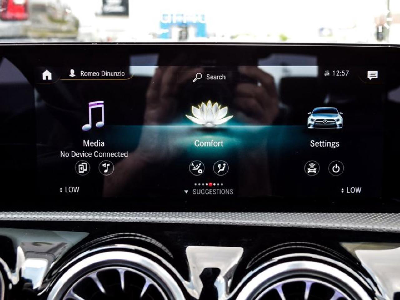 2022 Mercedes-Benz A-Class A 220 4MATIC Power Sunroof Heated Seats & Wheel Navi Apple CarPlay Photo