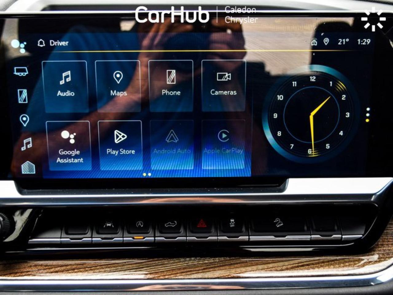 2023 Chevrolet Silverado 1500 RST4WD Crew Cab 147" 5.3L 13.4"Display Lane Assist Photo3