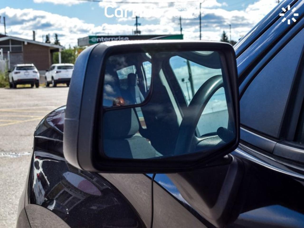 2023 Chevrolet Silverado 1500 Custom 4WD Crew Cab 157" 6 Passenger R-Start Alloy Photo