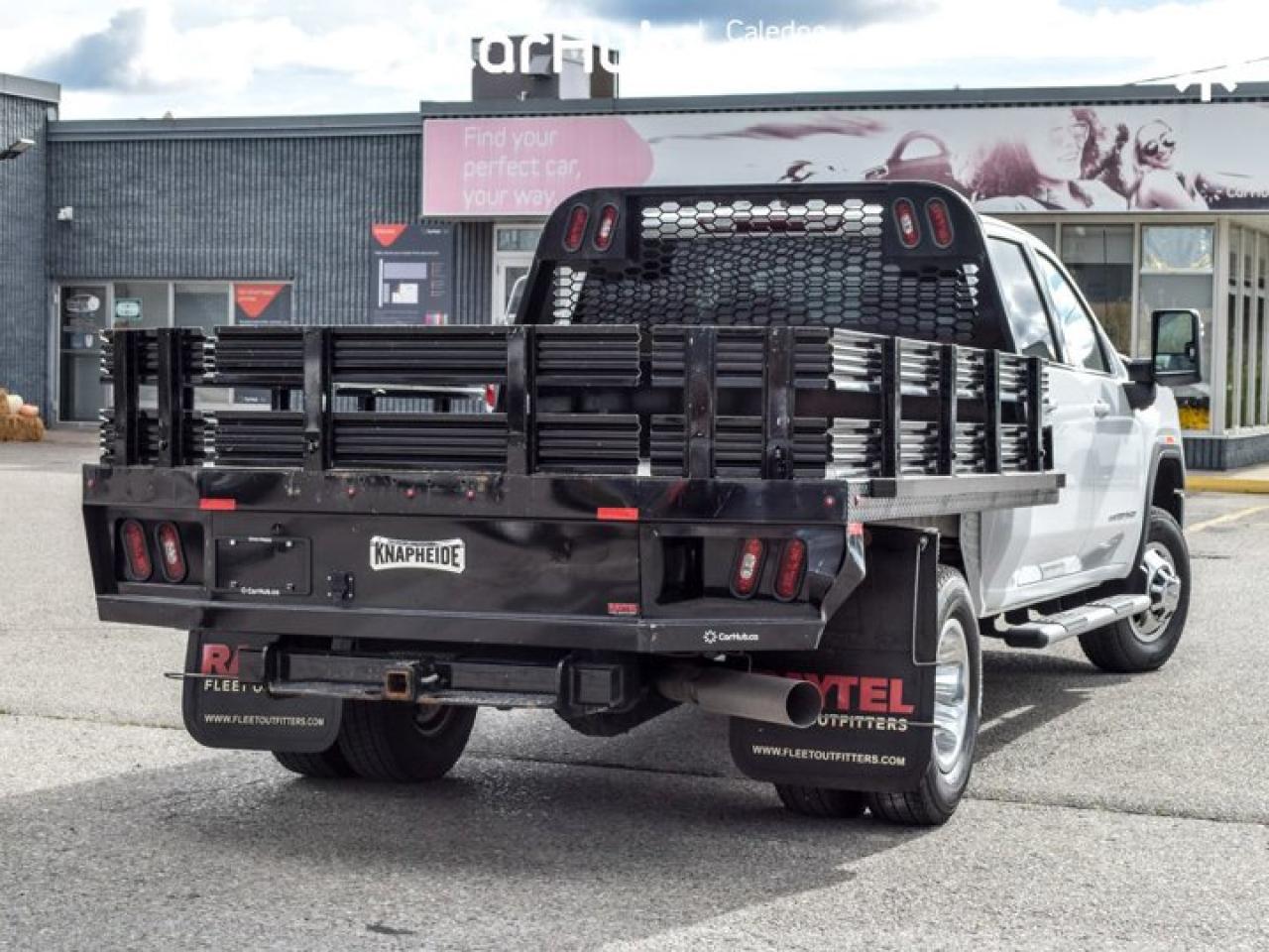 2024 GMC Sierra 3500 HD SLE4WD Crew Cab 172" 6.6L Diesel 6 Passenger 13.4"Display Lane Departure System Photo