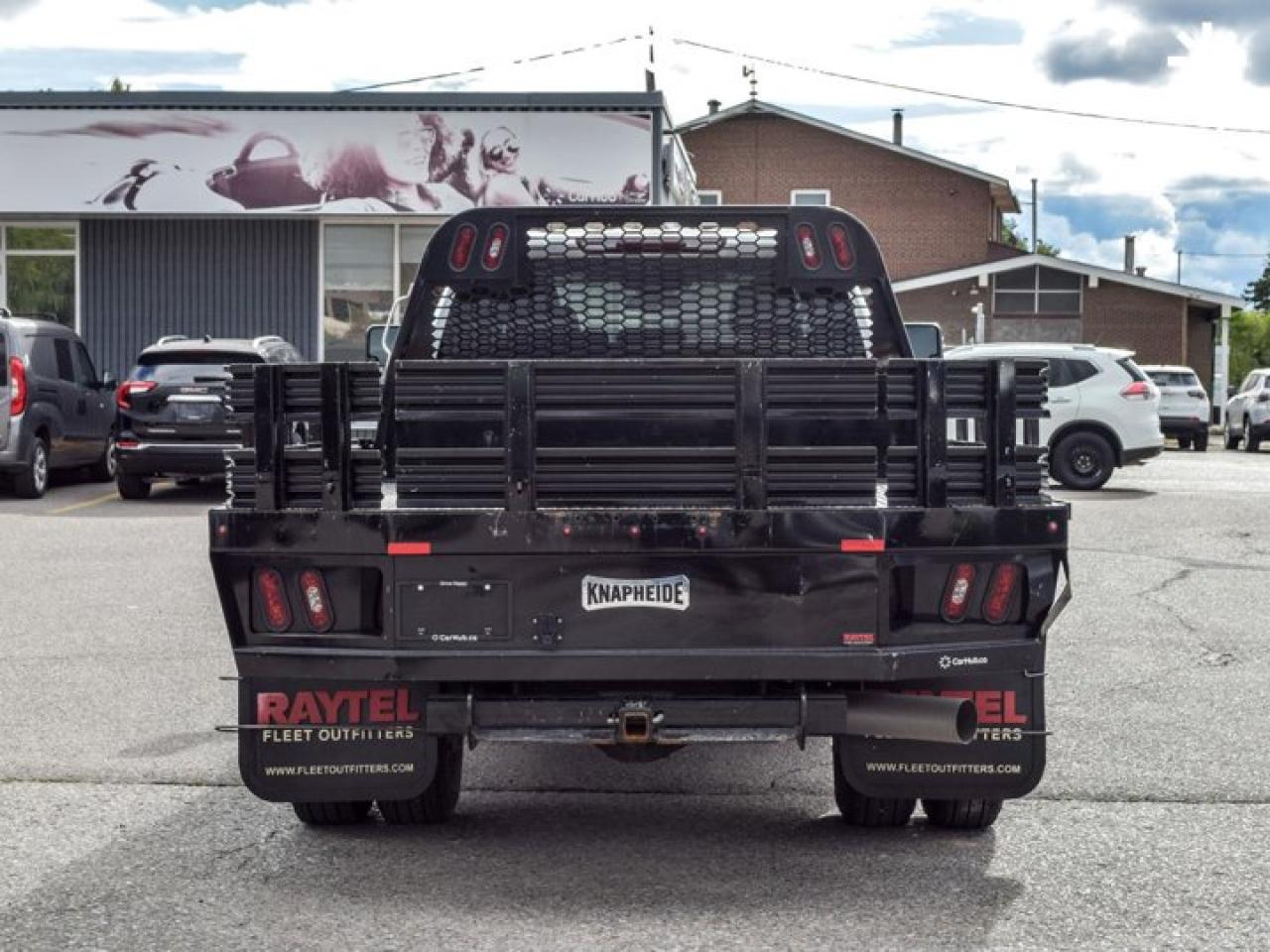 2024 GMC Sierra 3500 HD SLE4WD Crew Cab 172" 6.6L Diesel 6 Passenger 13.4"Display Lane Departure System Photo