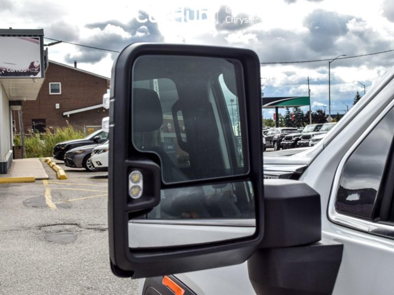 2024 GMC Sierra 3500 HD SLE4WD Crew Cab 172" 6.6L Diesel 6 Passenger 13.4"Display Lane Departure System Photo