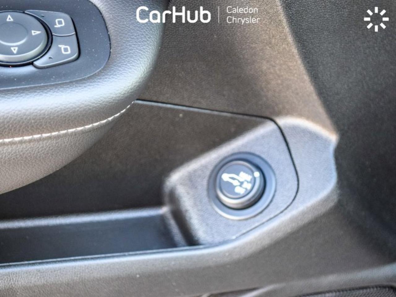 2023 GMC Terrain Denali AWD Pano Roof Leather Vented Seats Handsfree Tailgate Photo