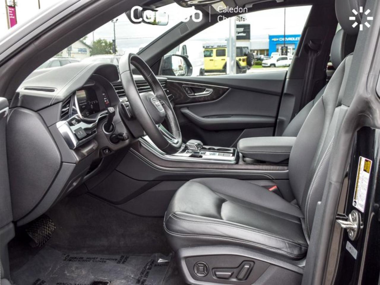 2023 Audi Q8 Progressiv Quattro Navi Pano Sunroof Ventilated Front Seats 22"Alloy Photo