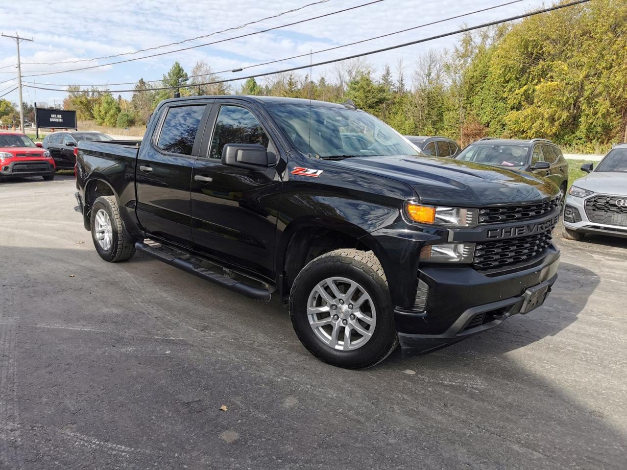 2021 Chevrolet Silverado 1500  - Photo #3