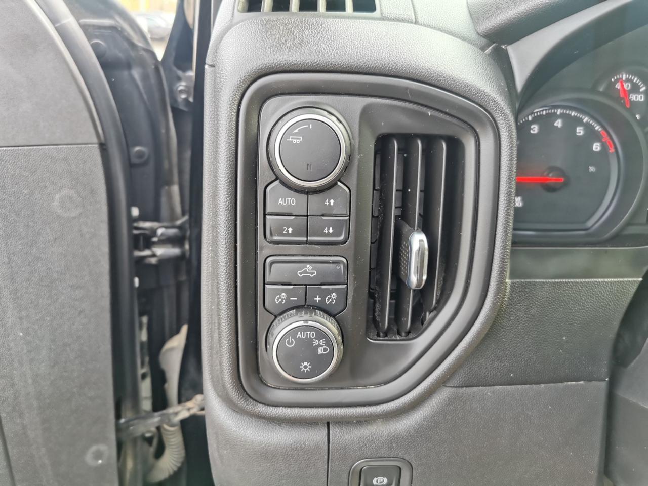 2021 Chevrolet Silverado 1500  - Photo #14