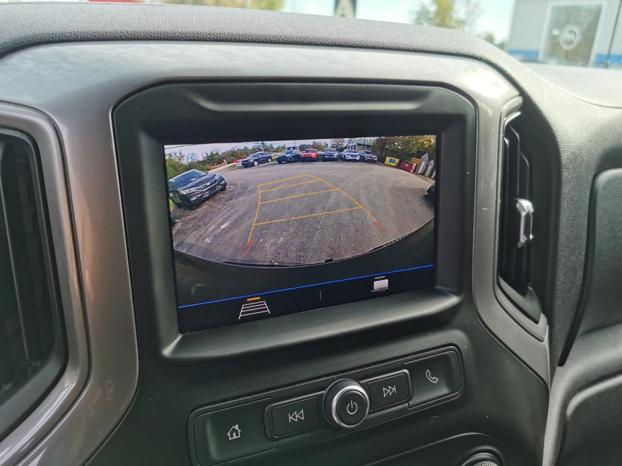 2021 Chevrolet Silverado 1500  - Photo #18