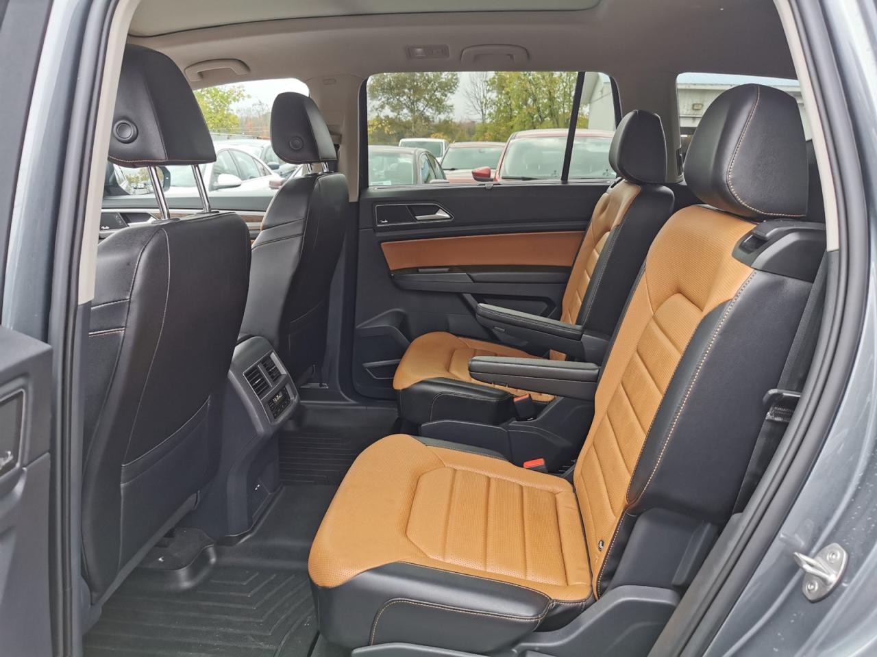 2018 Volkswagen Atlas  - Photo #17