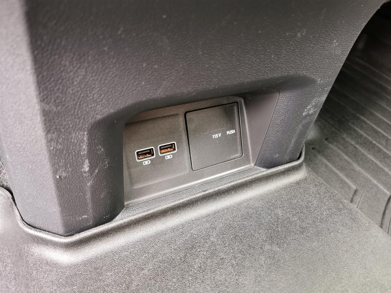 2018 Volkswagen Atlas  - Photo #21
