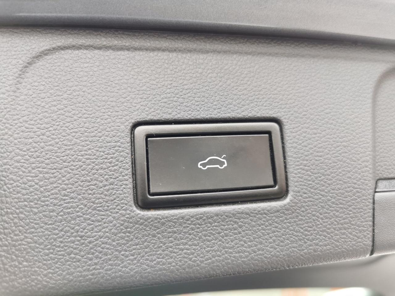 2018 Volkswagen Atlas  - Photo #24