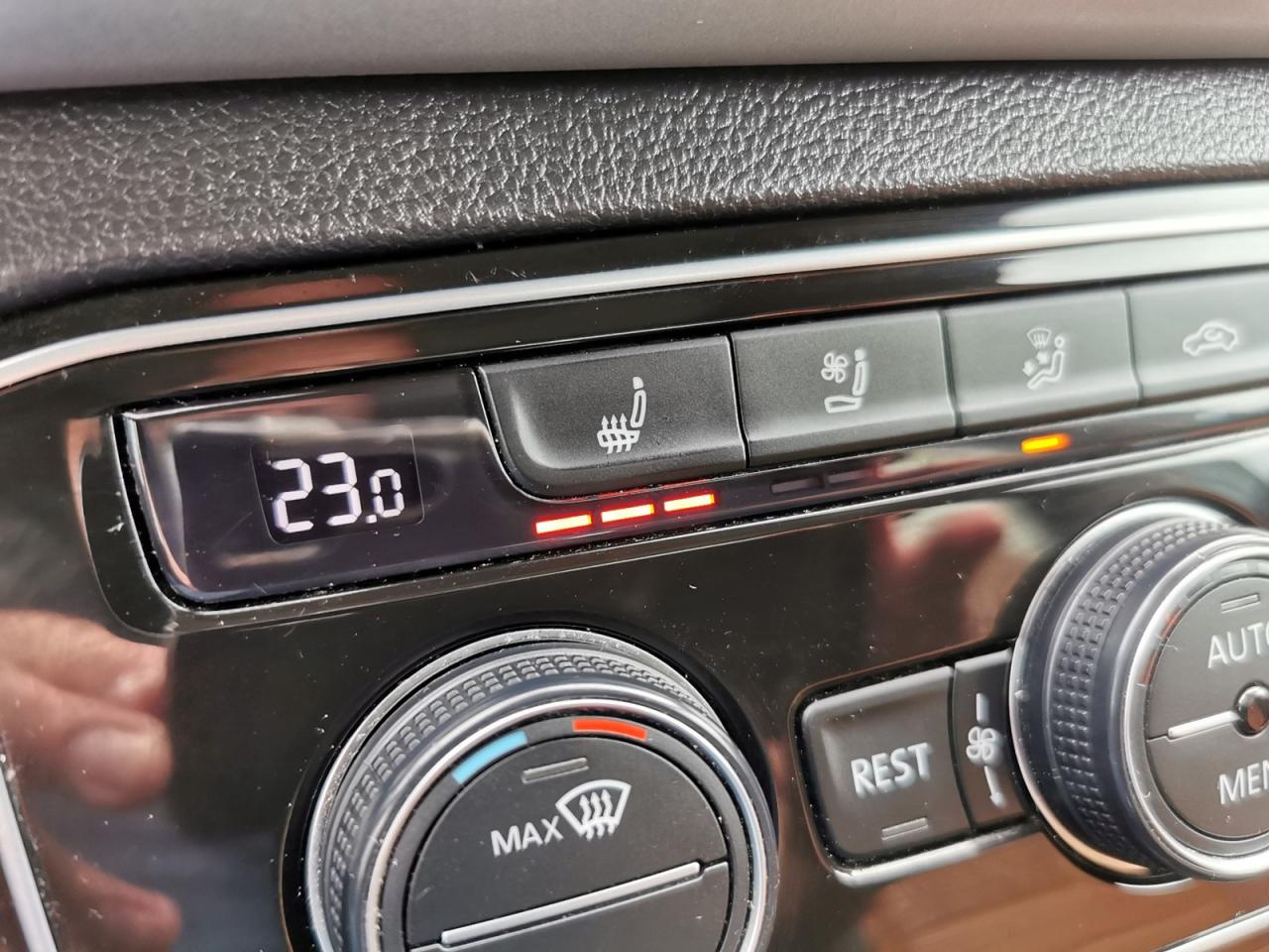 2018 Volkswagen Atlas  - Photo #42