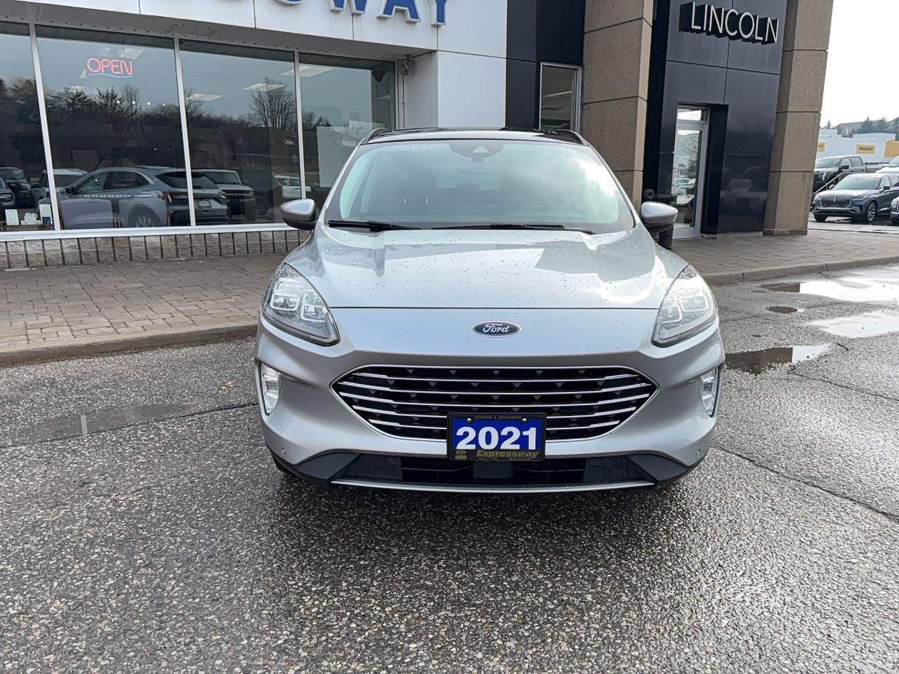 2021 Ford Escape ELITE PACK, PANO ROOF, FACTORY HITCH, LOADED! Photo1