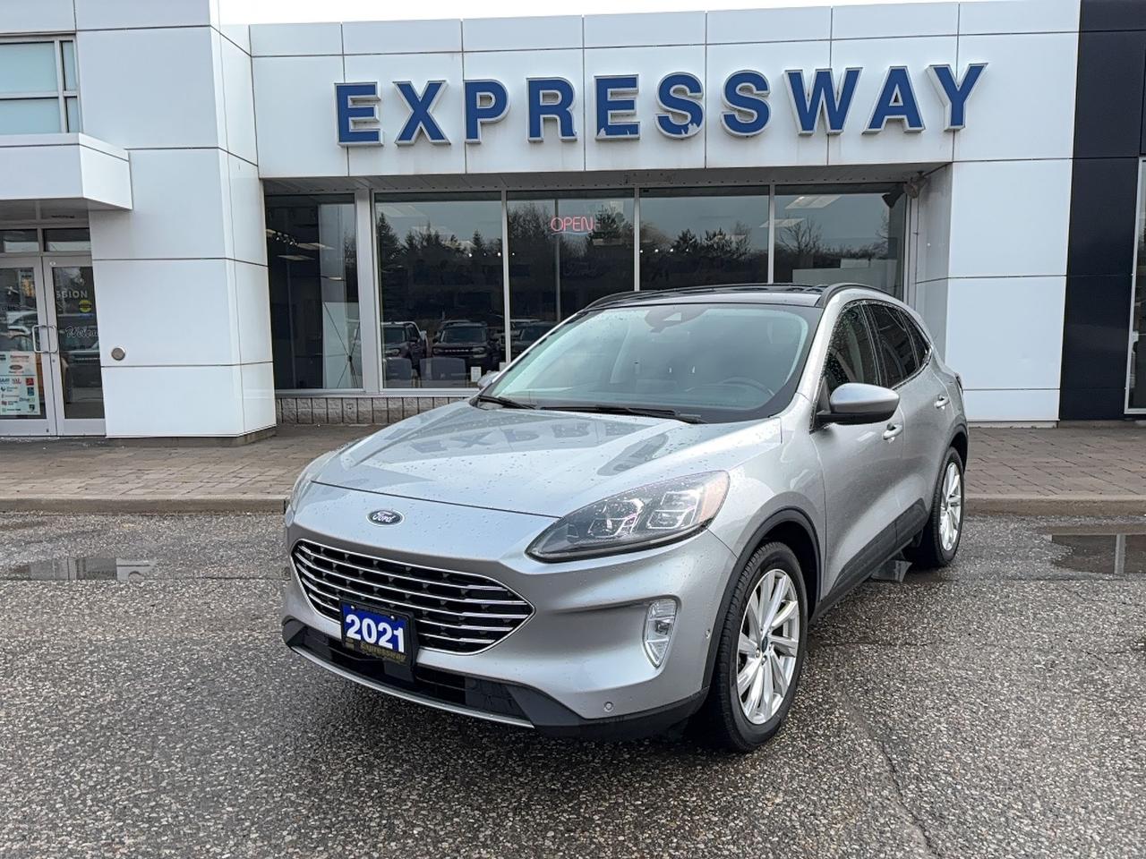 2021 Ford Escape ELITE PACK, PANO ROOF, FACTORY HITCH, LOADED! Photo0