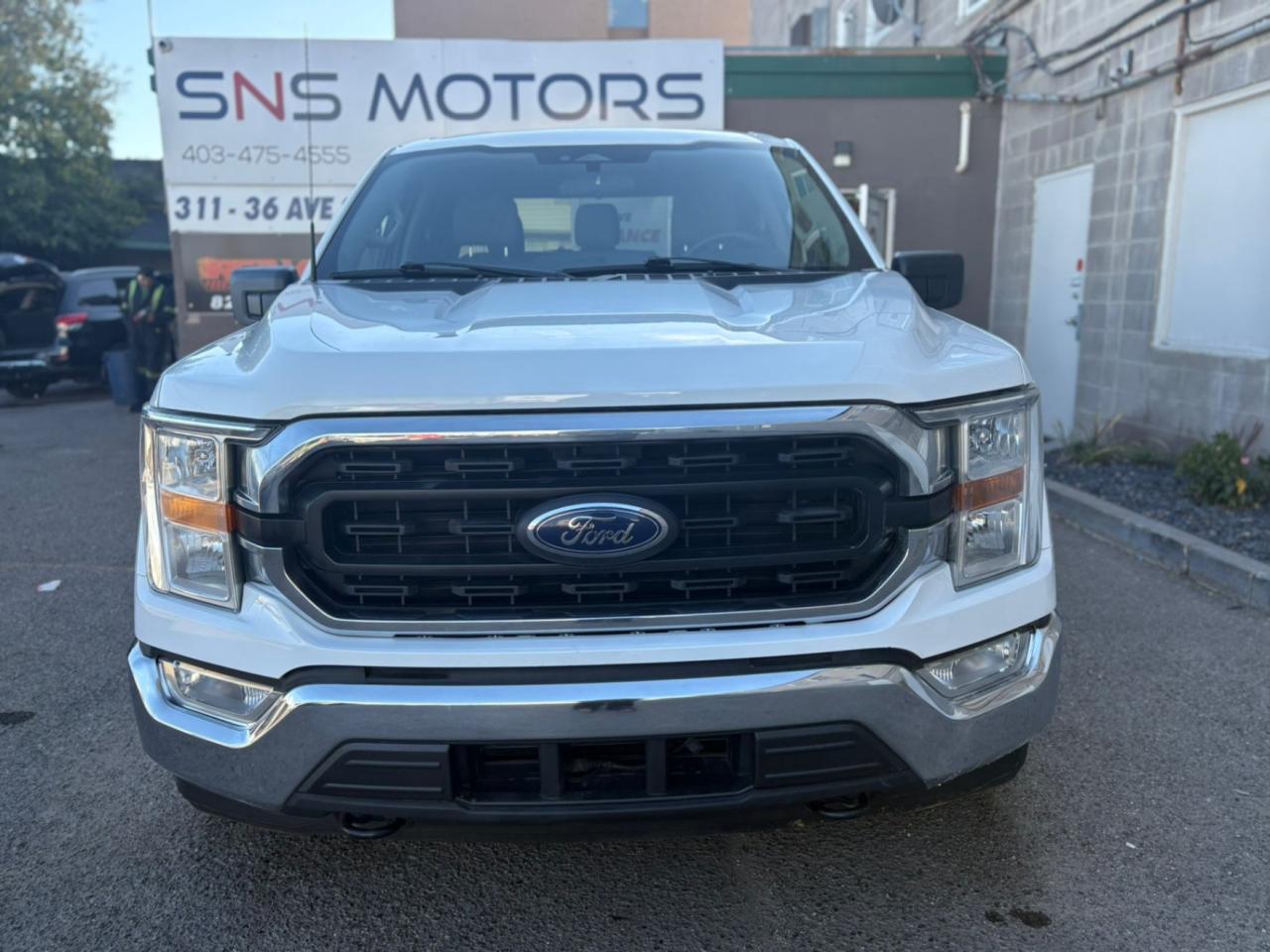 Used 2022 Ford F-150 XLT 4WD Supercrew 6.5 Box for sale in Calgary, AB