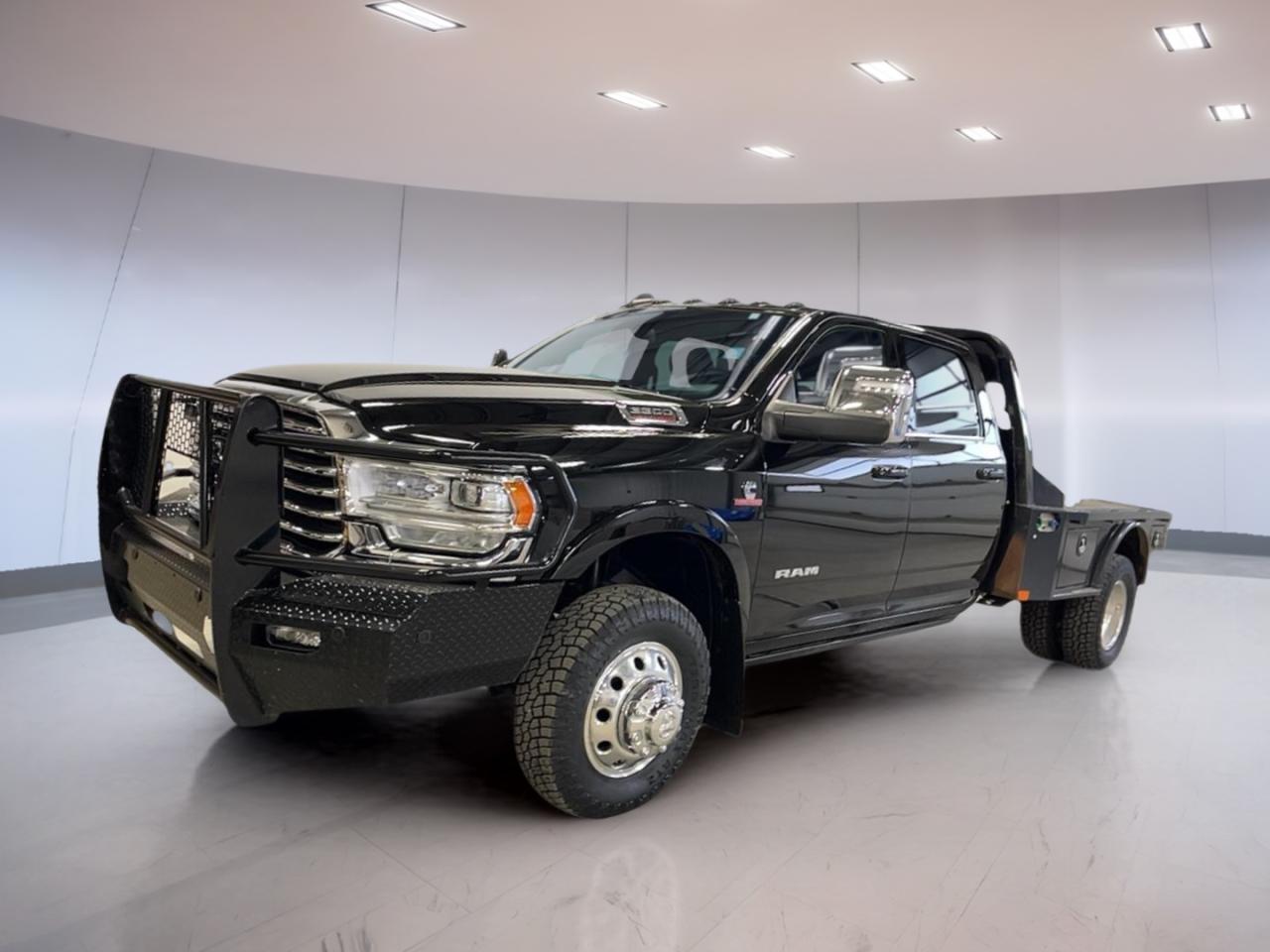 Used 2024 RAM 3500 LIMITED LONGHORN 4X4 CREW CAB 8' BOX for sale in Moose Jaw, SK