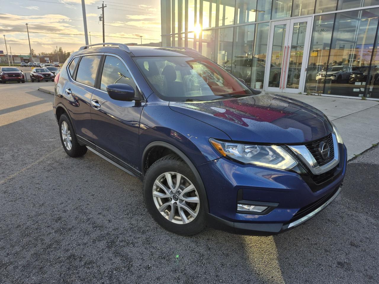 2020 Nissan Rogue SV Photo9