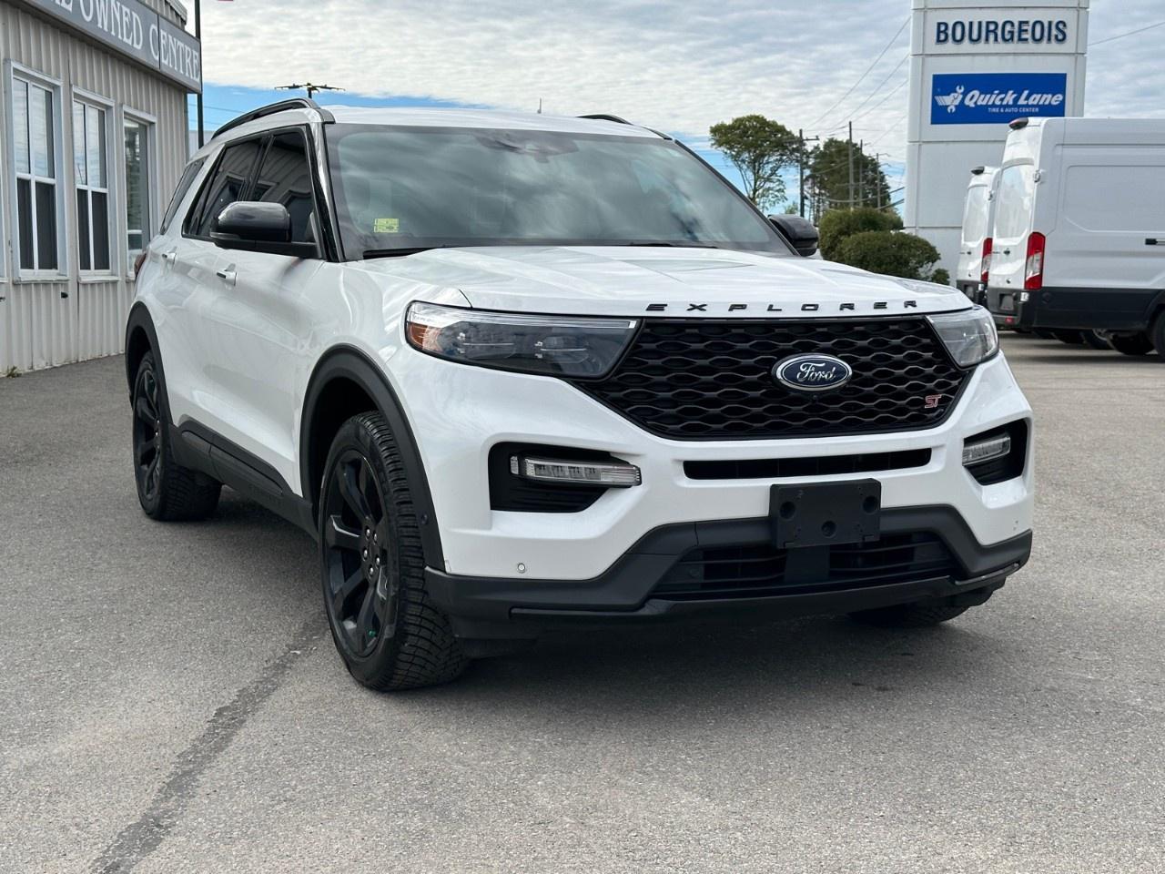 2022 Ford Explorer ST 4WD Photo3