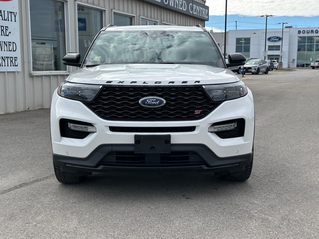 2022 Ford Explorer ST 4WD Photo