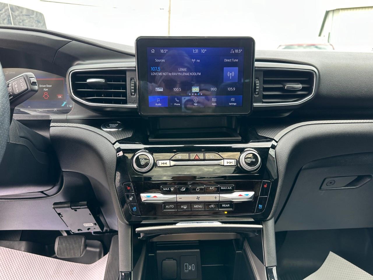 2022 Ford Explorer ST 4WD Photo