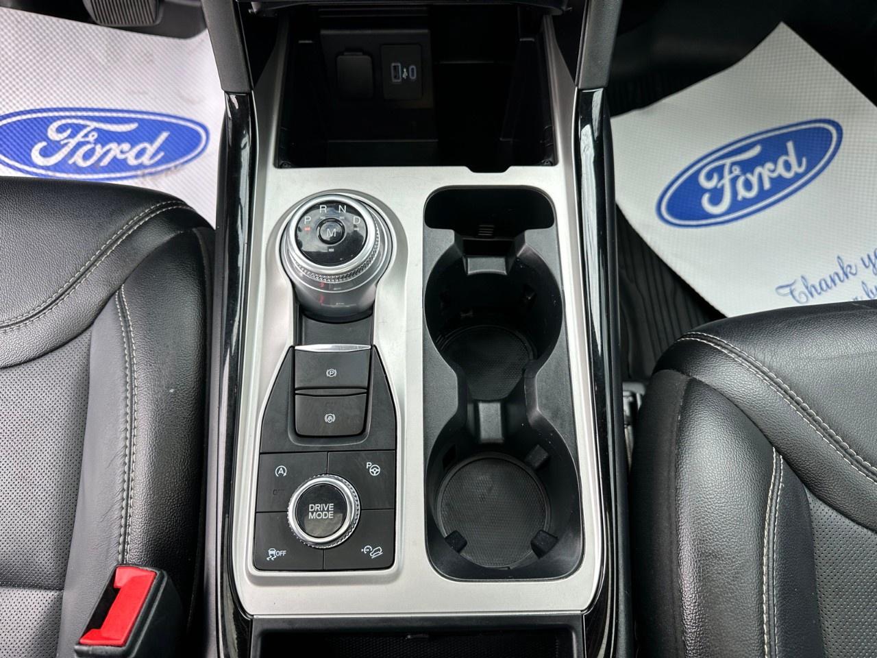 2022 Ford Explorer ST 4WD Photo