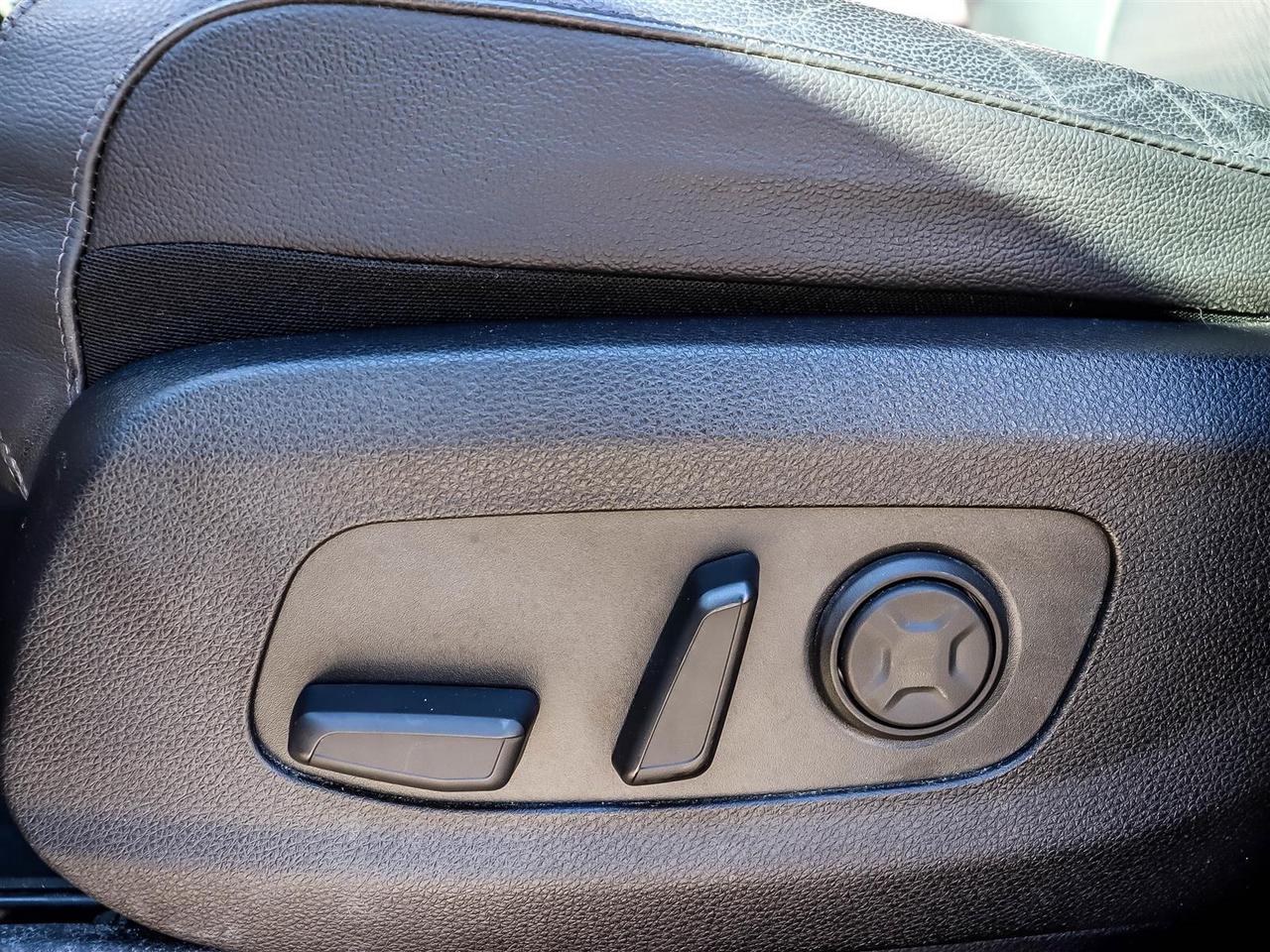 2023 Kia Carnival SX Photo